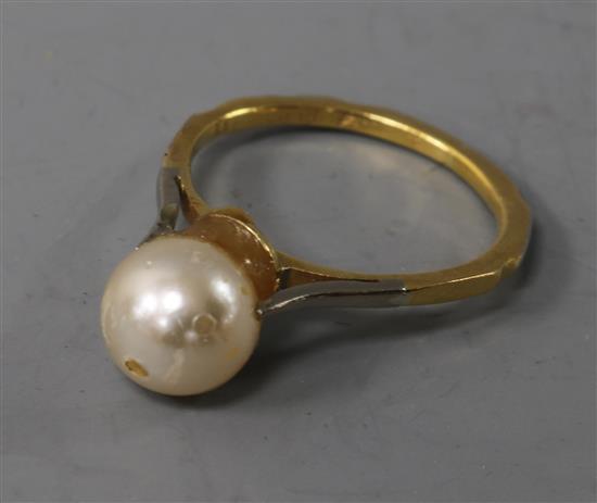An 18ct gold, platinum and cultured pearl ring,